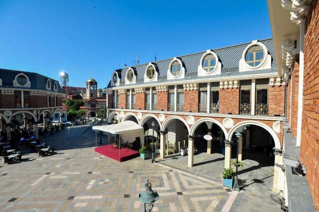 Отель Piazza Four Colours Батуми-33