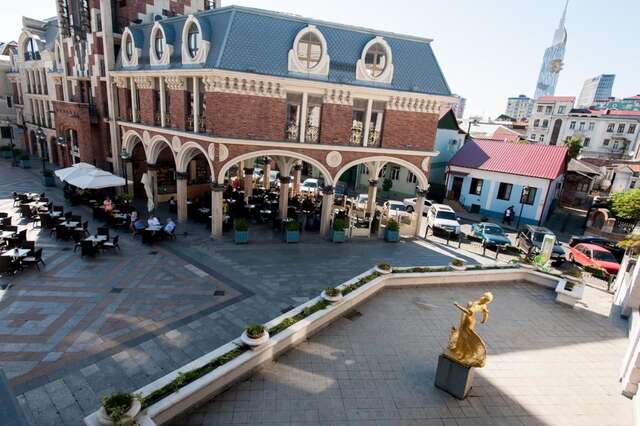 Отель Piazza Four Colours Батуми-35